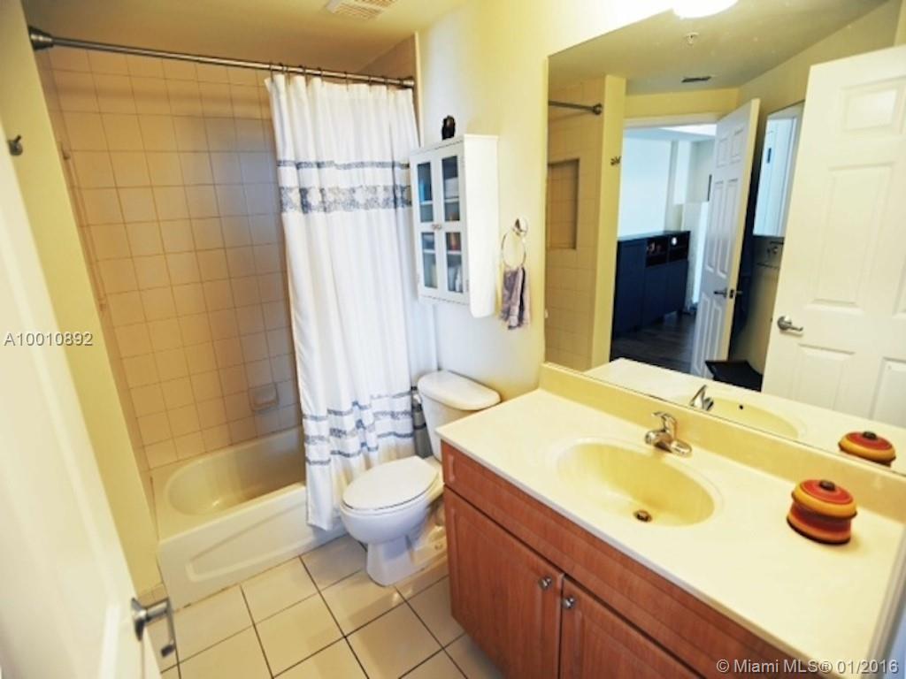 Gateway/Grv - Residential Lease