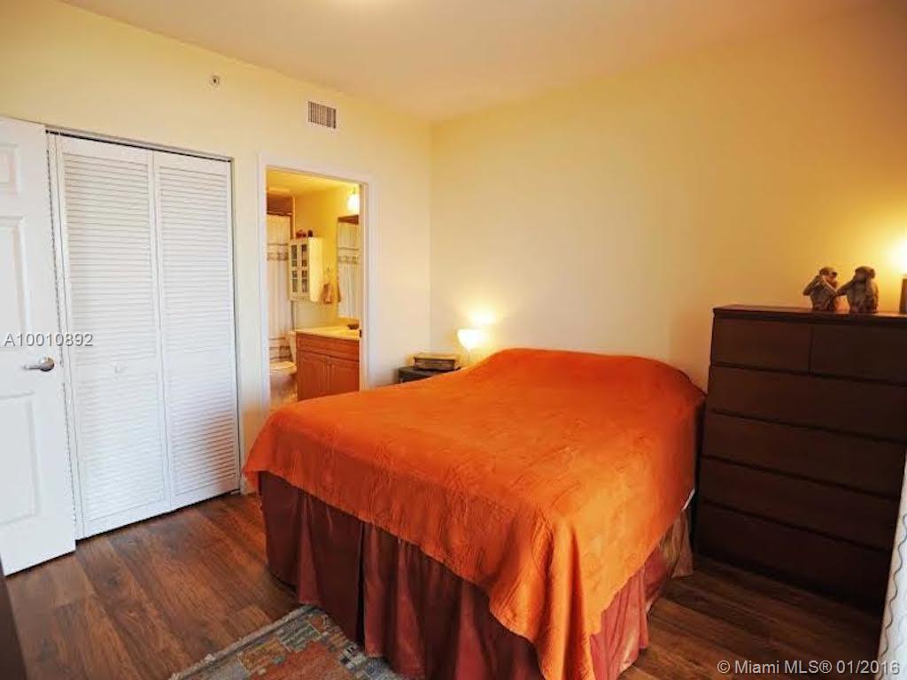 Gateway/Grv - Residential Lease