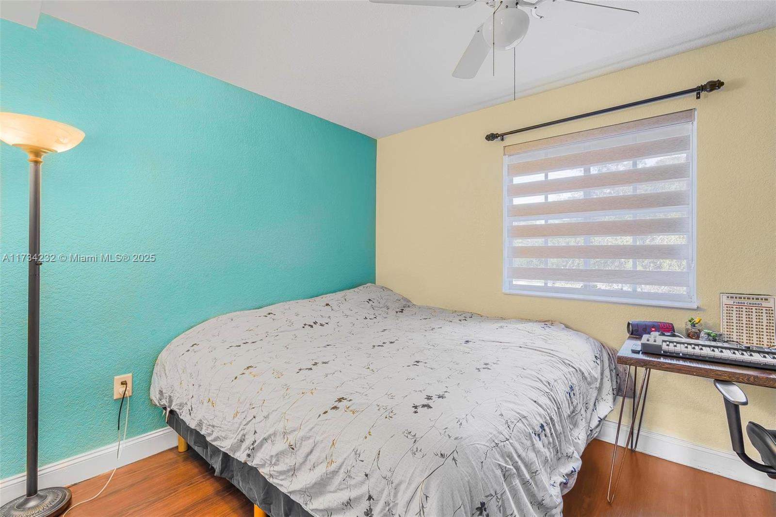AQUA VISTA TOWNHOMES COND - Residential