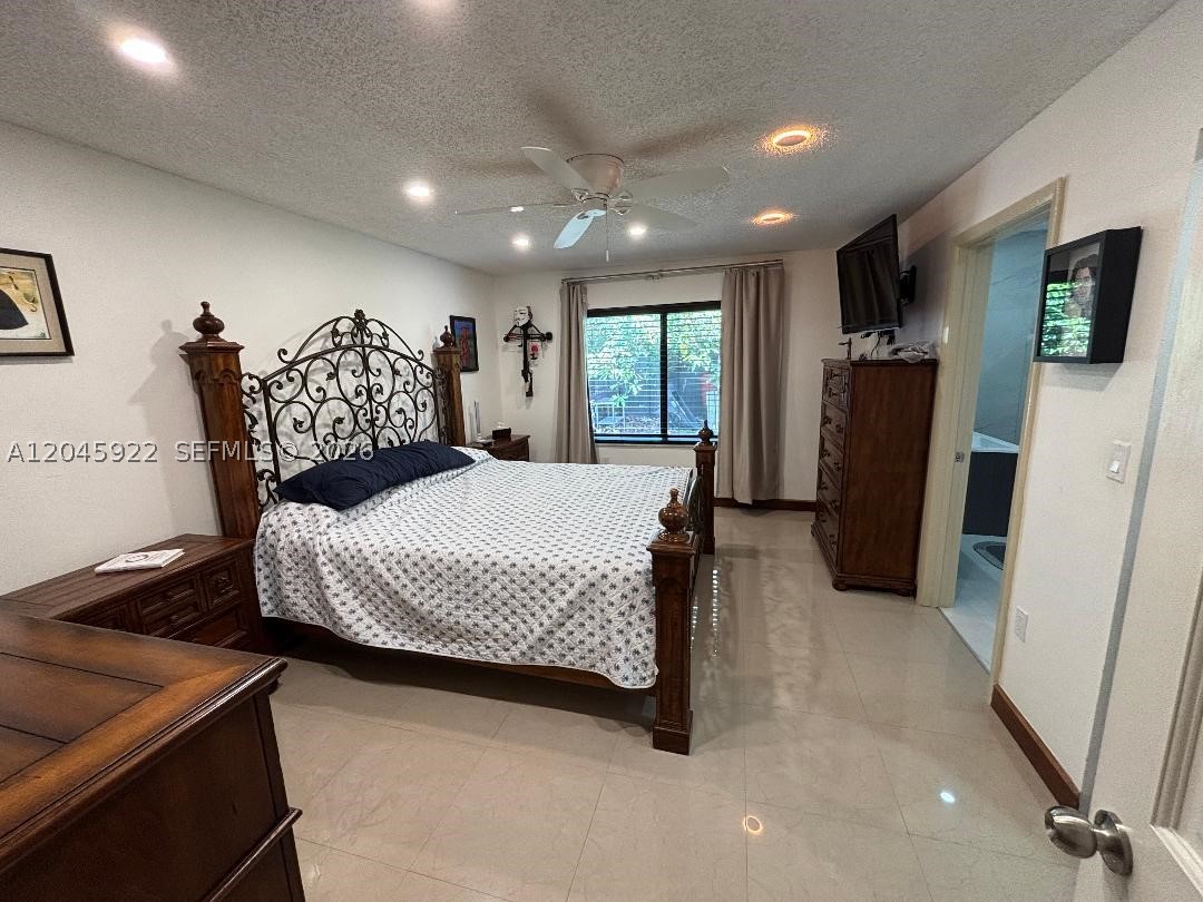 CAMBRIDGE ESTATES - Residential Lease