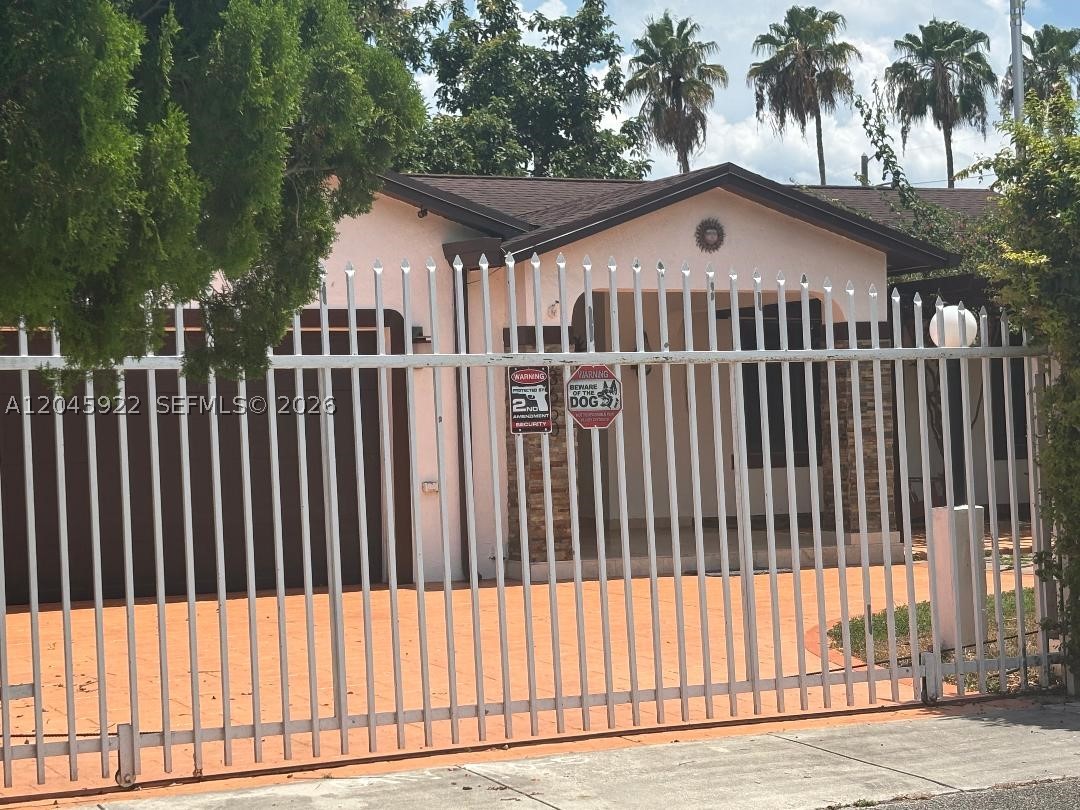 CAMBRIDGE ESTATES - Residential Lease