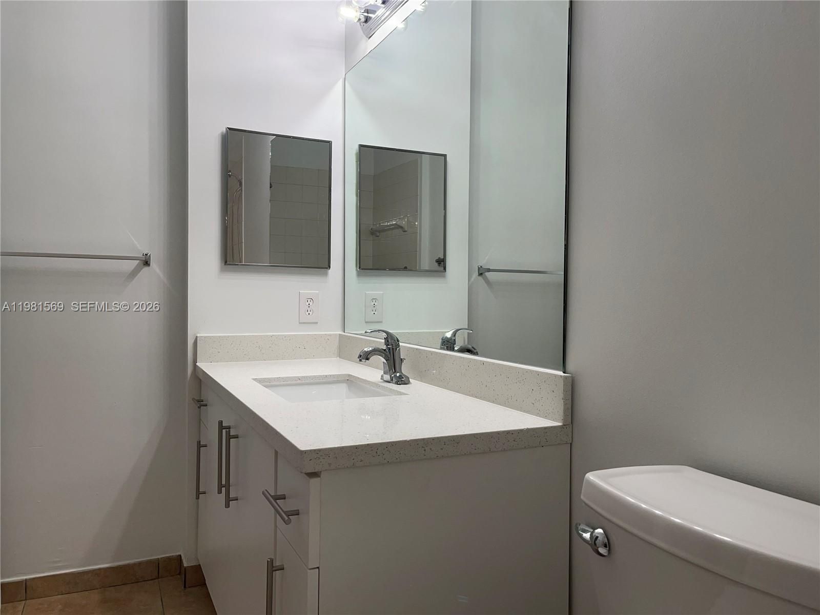 VALENCIA CONDO - Residential