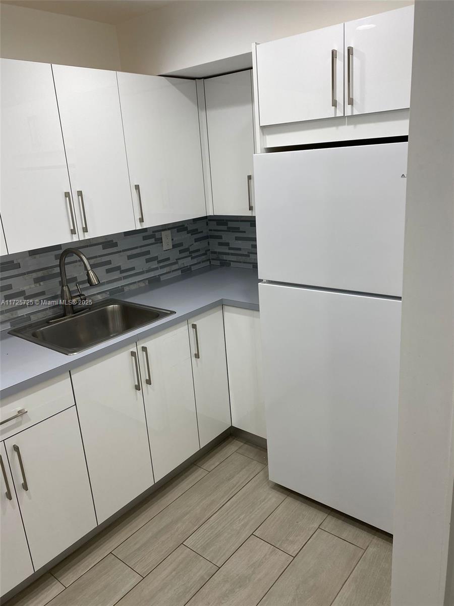 SUNSET VILLAS NO 3 CONDO - Residential Lease