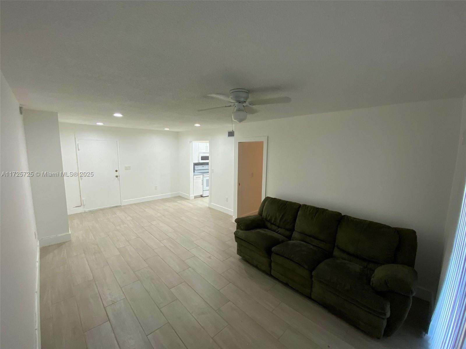 SUNSET VILLAS NO 3 CONDO - Residential Lease