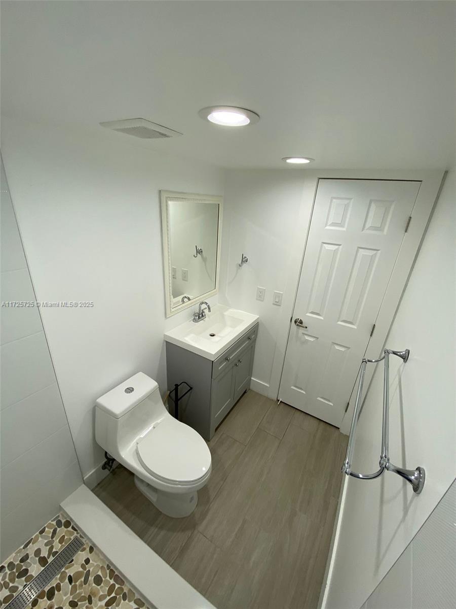 SUNSET VILLAS NO 3 CONDO - Residential Lease