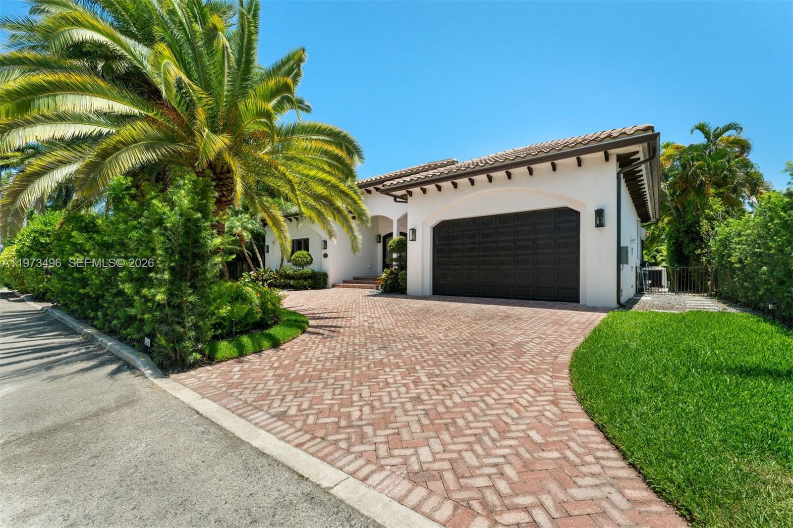 BAY HARBOR ISLAND - Residential