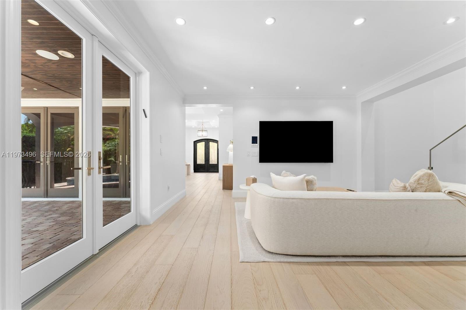 BAY HARBOR ISLAND - Residential