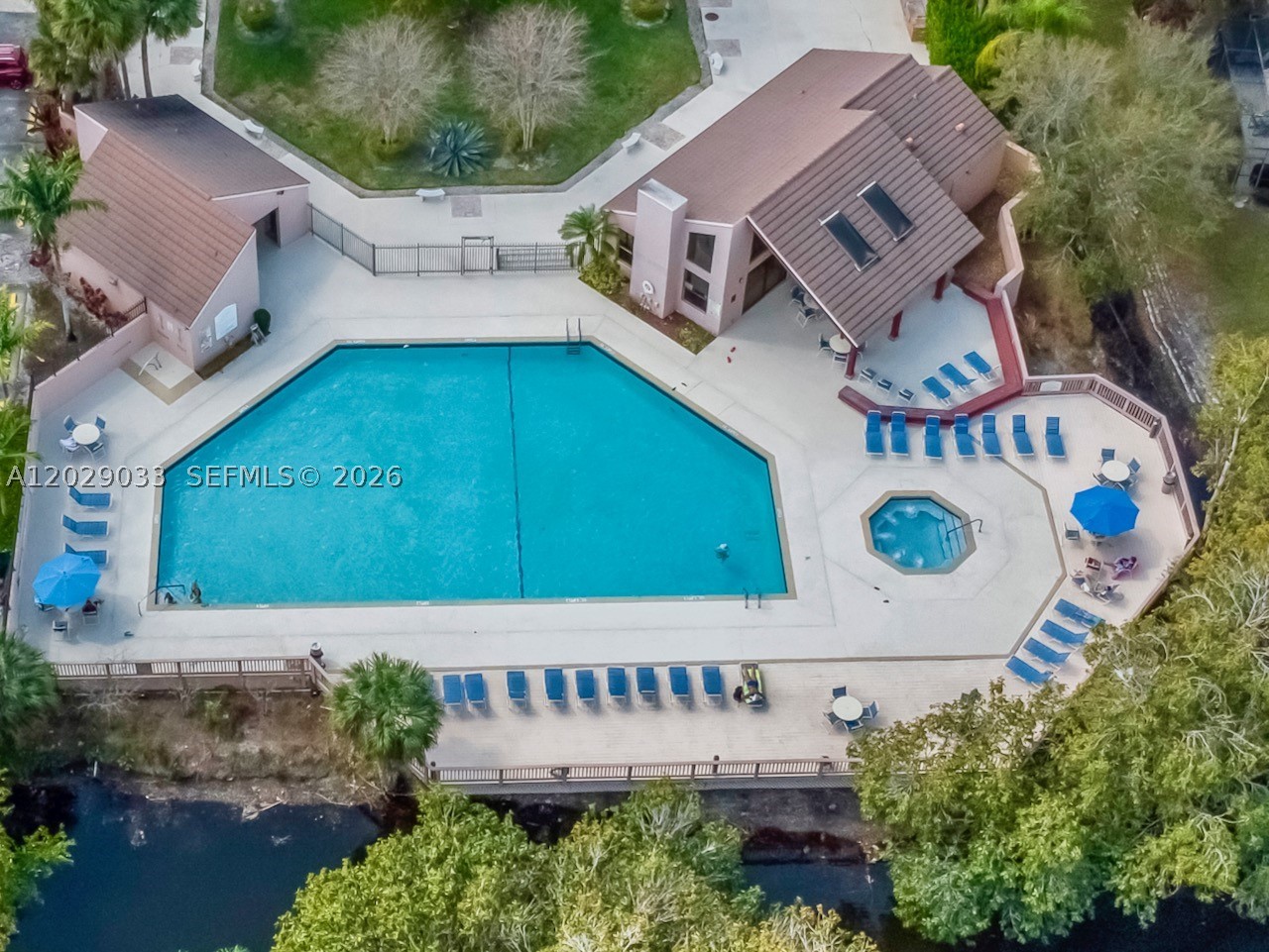 CHELSEA II - Residential Lease