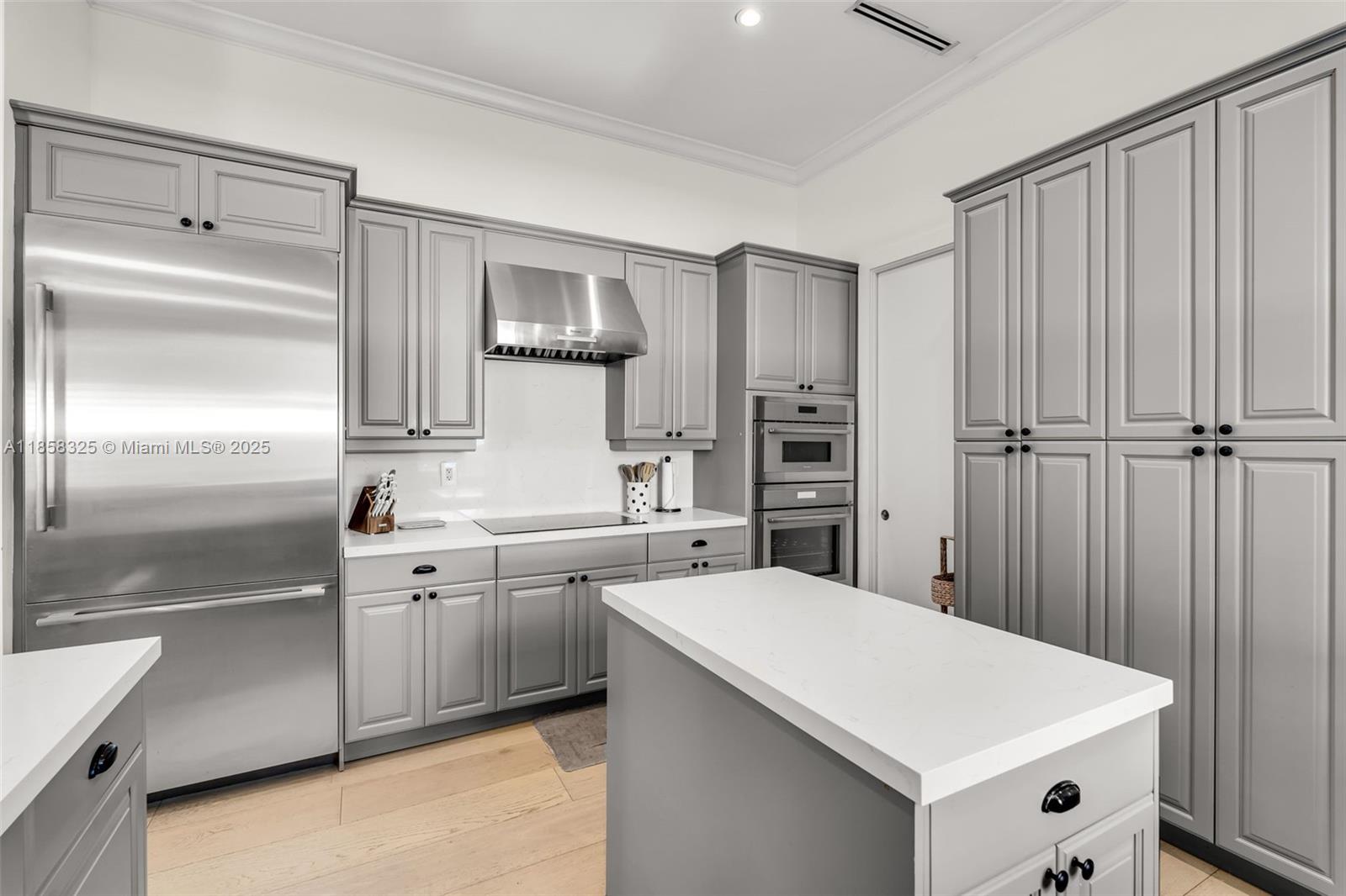 BISCAYNE KEY ESTATES - Residential