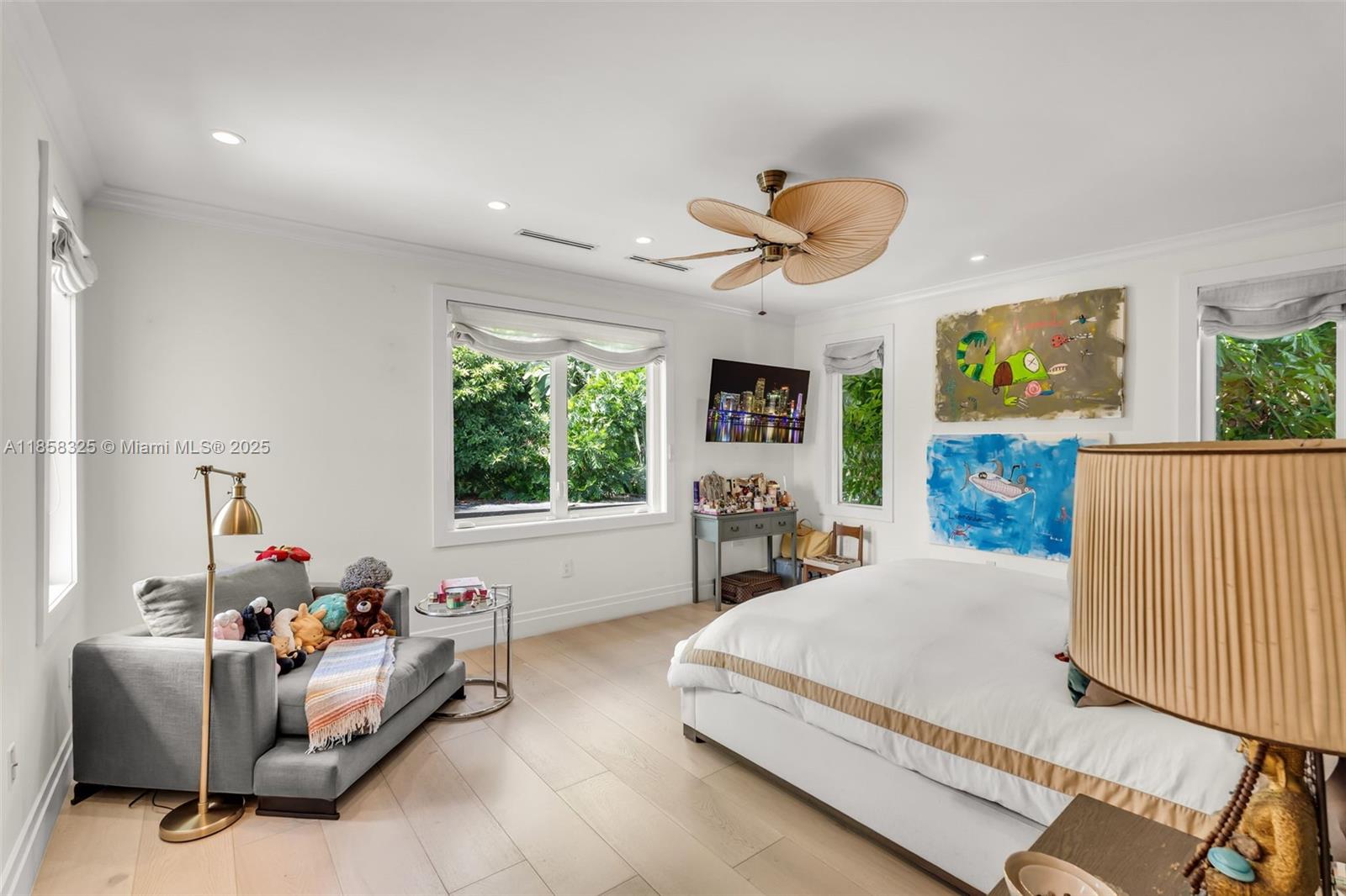 BISCAYNE KEY ESTATES - Residential