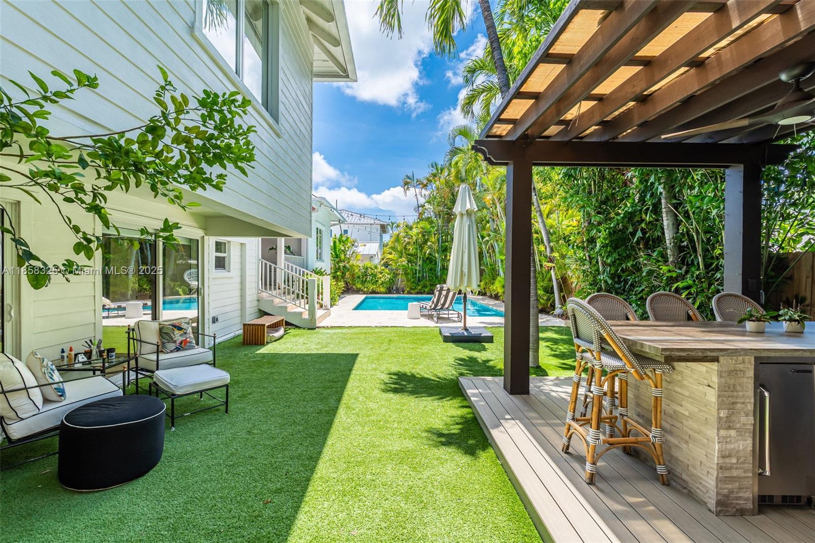 BISCAYNE KEY ESTATES - Residential