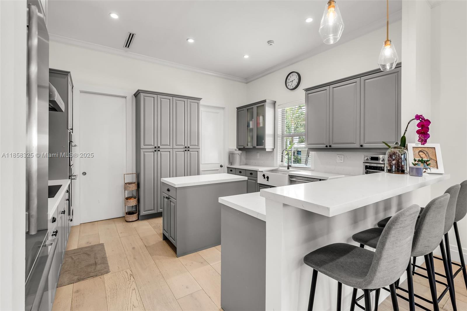 BISCAYNE KEY ESTATES - Residential