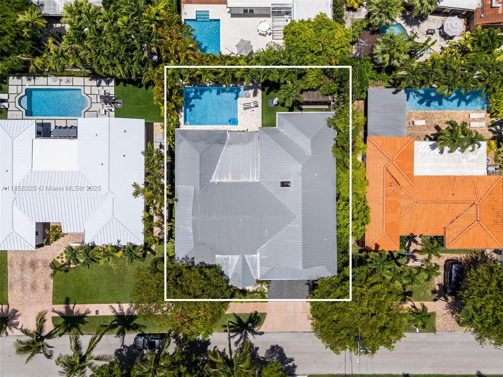 BISCAYNE KEY ESTATES - Residential