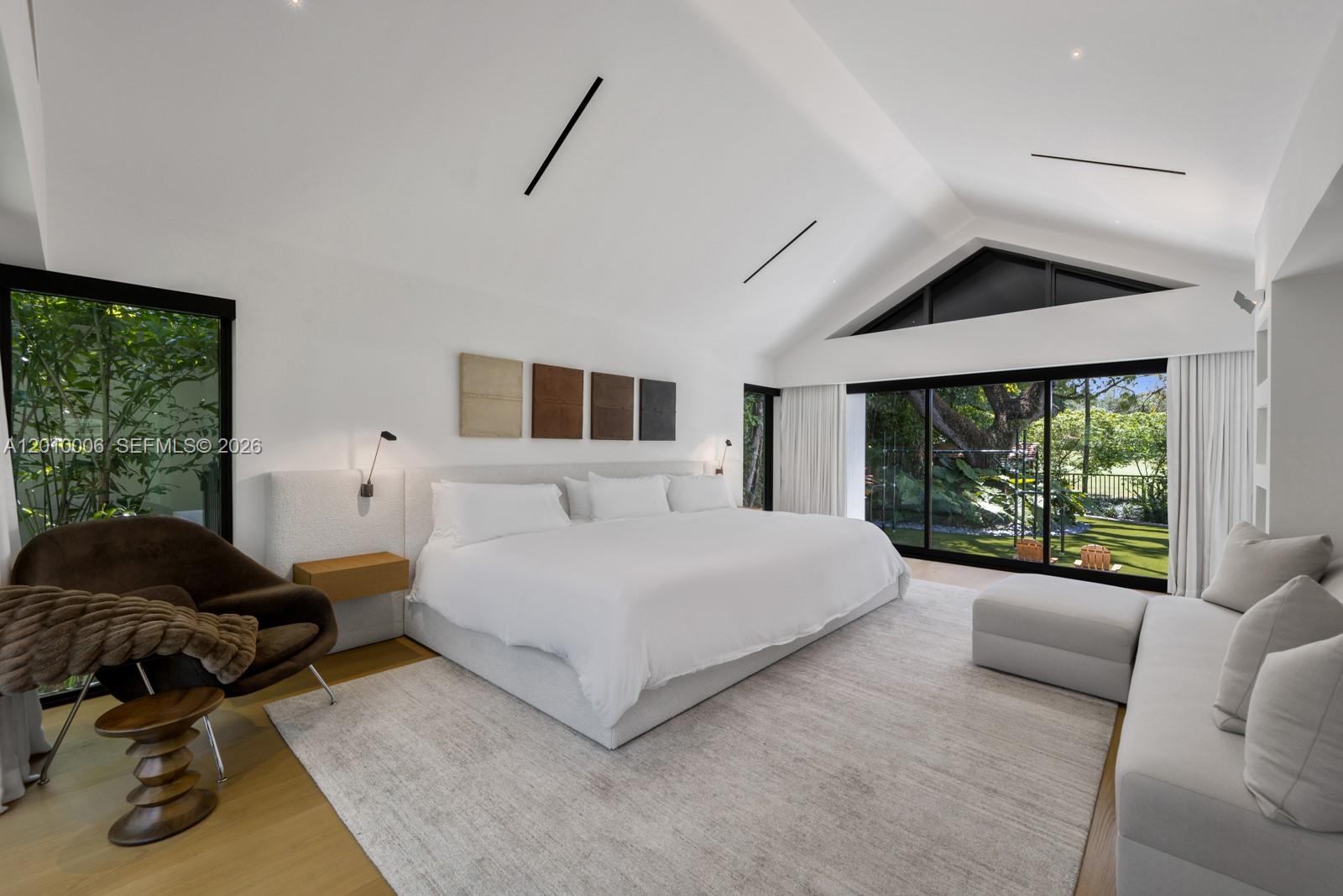 CORAL GABLES COUNTRY CLUB - Residential