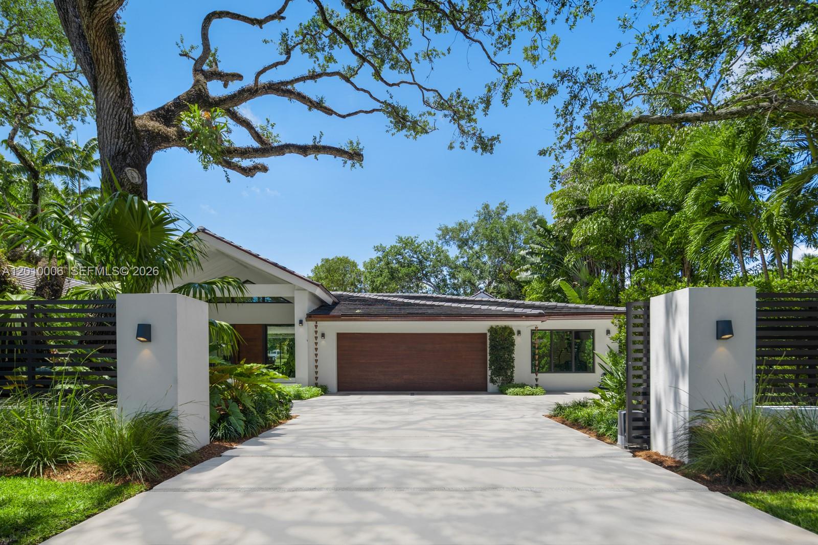 CORAL GABLES COUNTRY CLUB - Residential