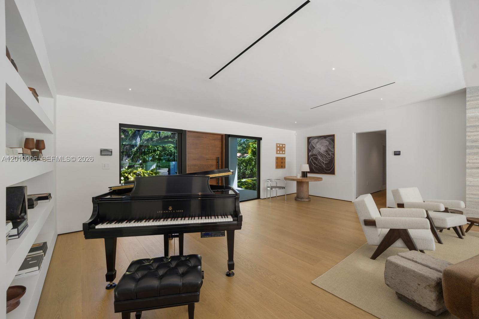 CORAL GABLES COUNTRY CLUB - Residential