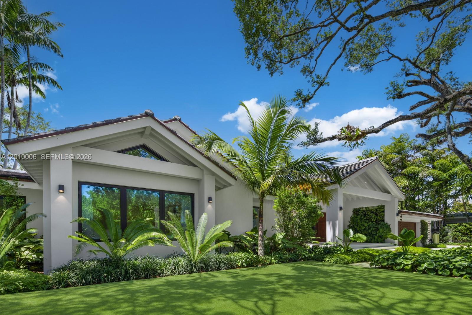CORAL GABLES COUNTRY CLUB - Residential