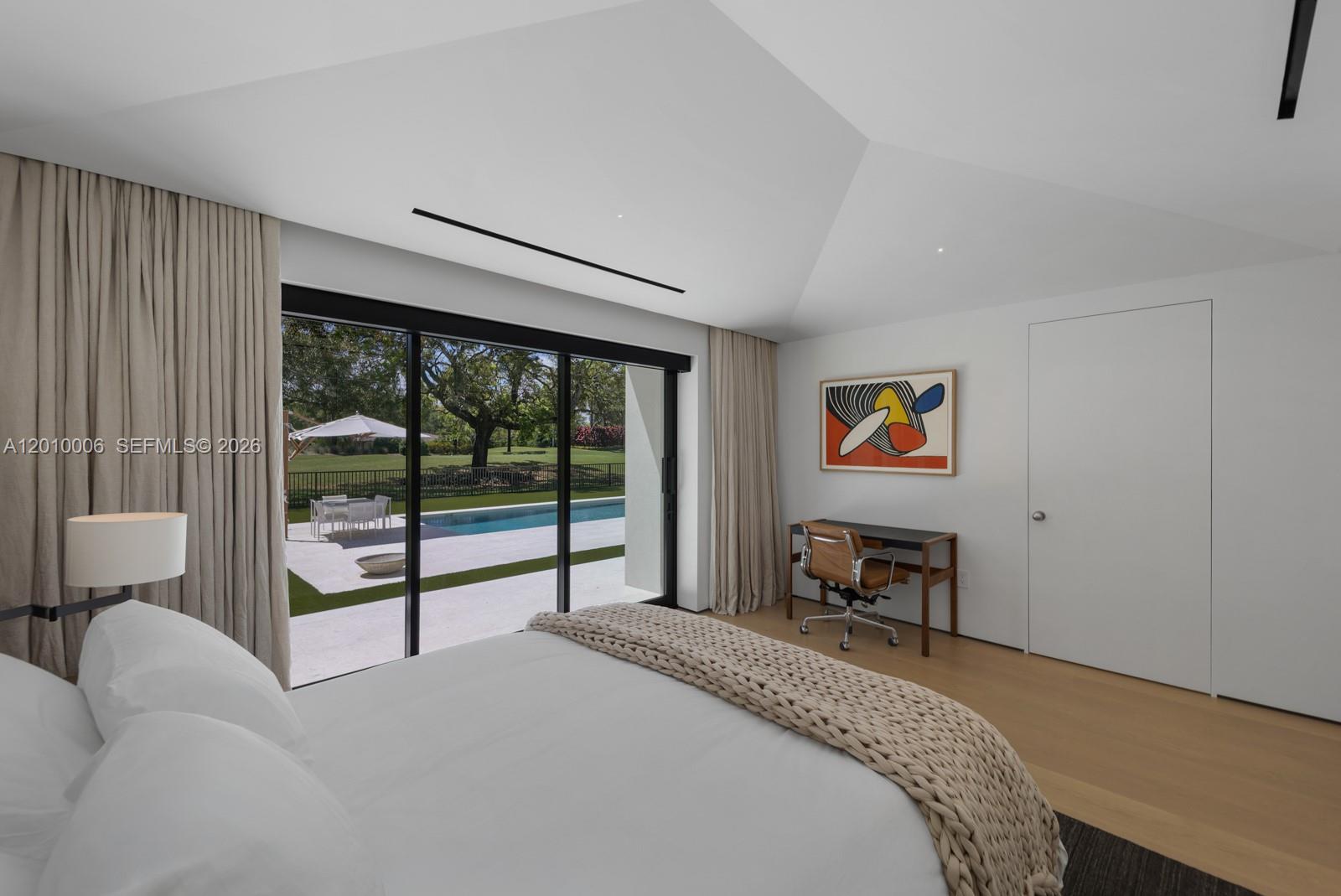 CORAL GABLES COUNTRY CLUB - Residential