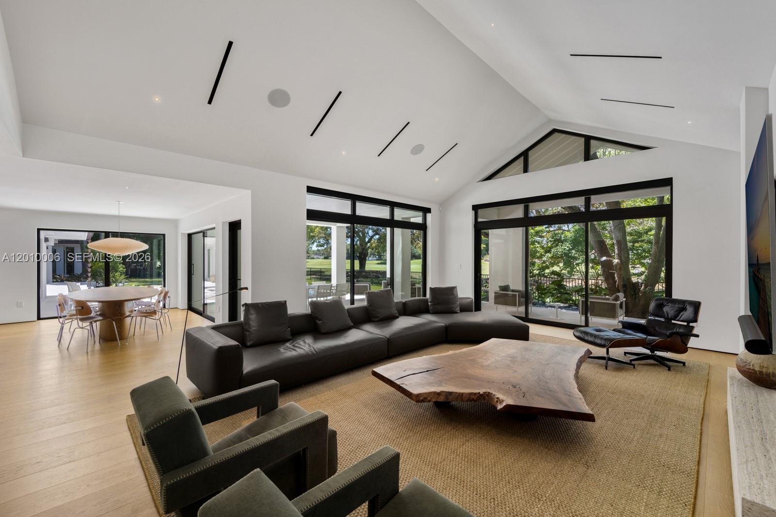 CORAL GABLES COUNTRY CLUB - Residential