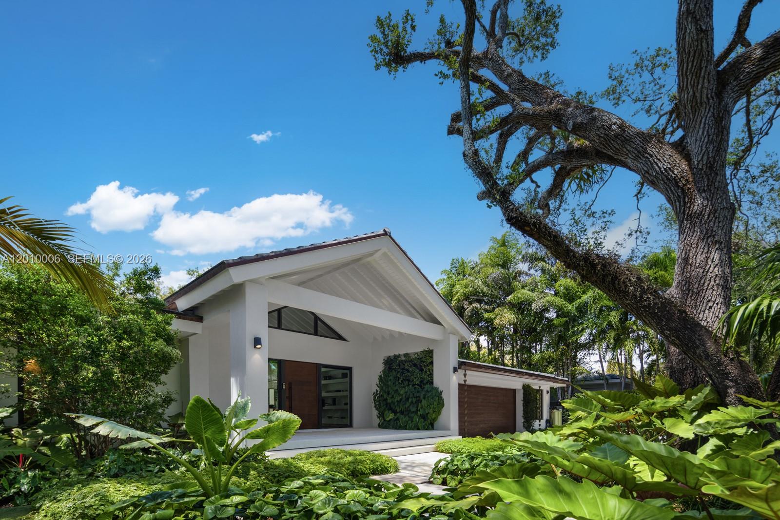 CORAL GABLES COUNTRY CLUB - Residential