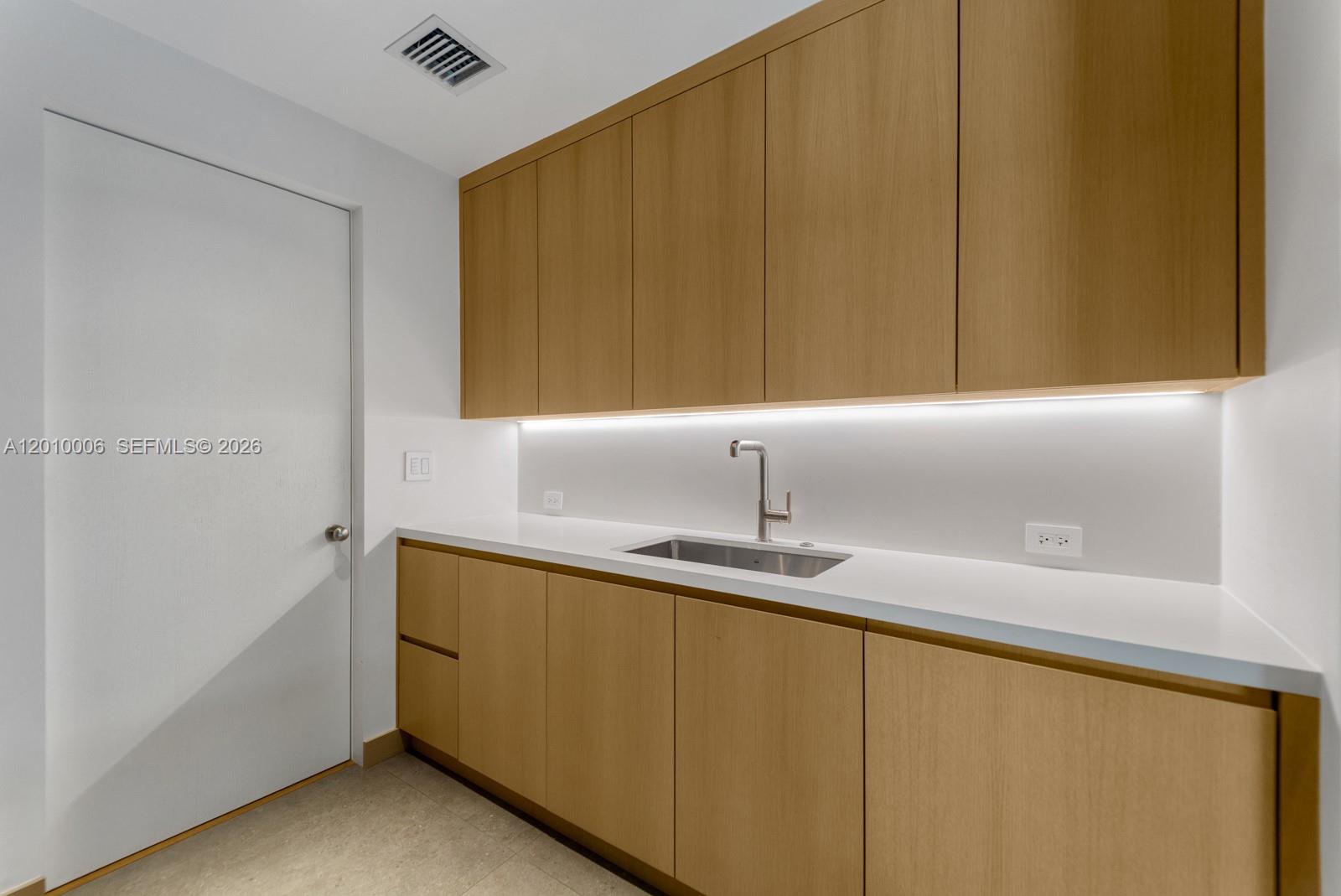 CORAL GABLES COUNTRY CLUB - Residential
