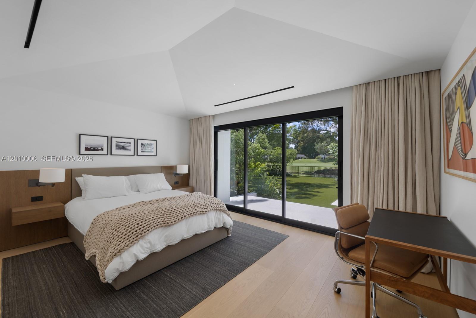CORAL GABLES COUNTRY CLUB - Residential