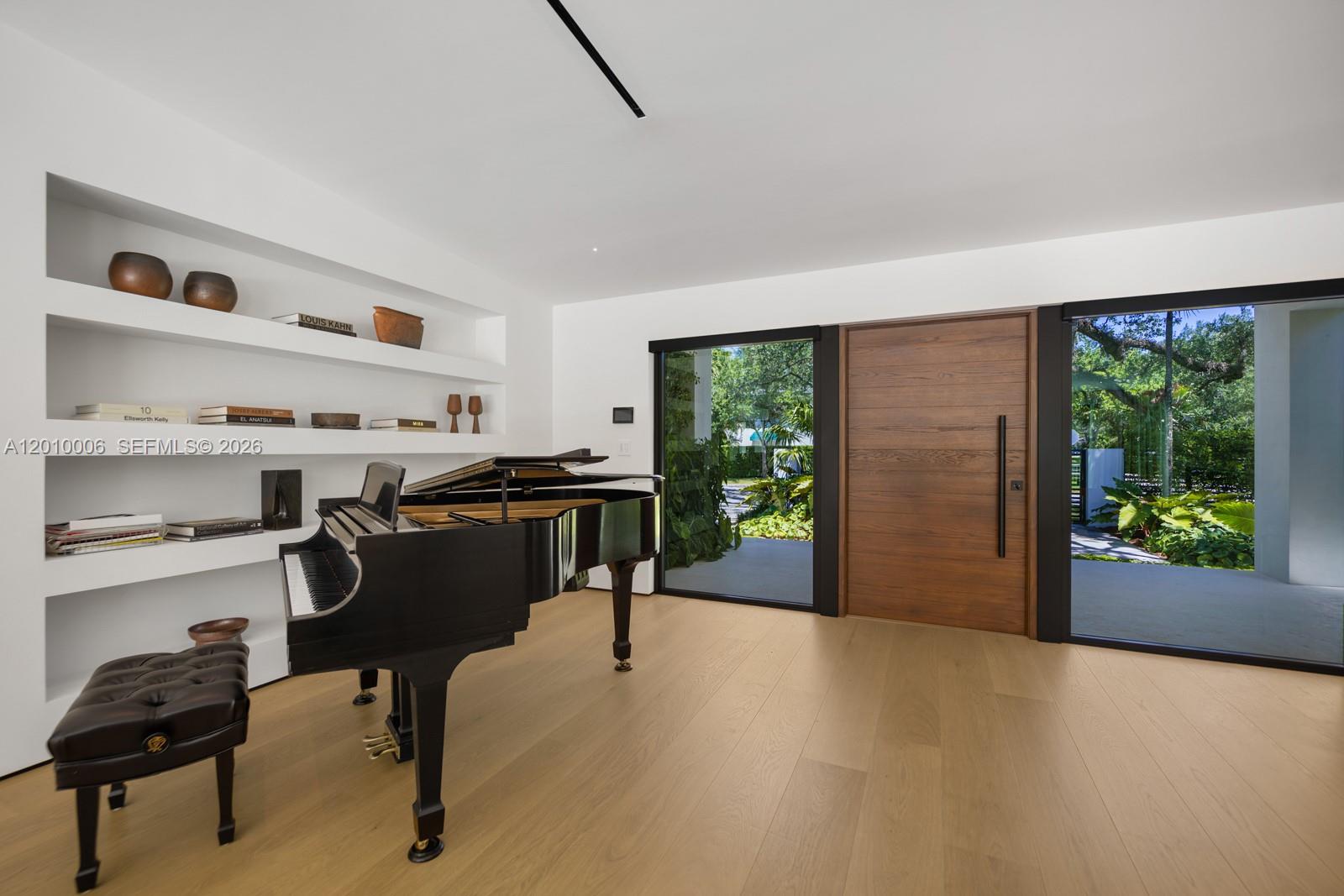 CORAL GABLES COUNTRY CLUB - Residential