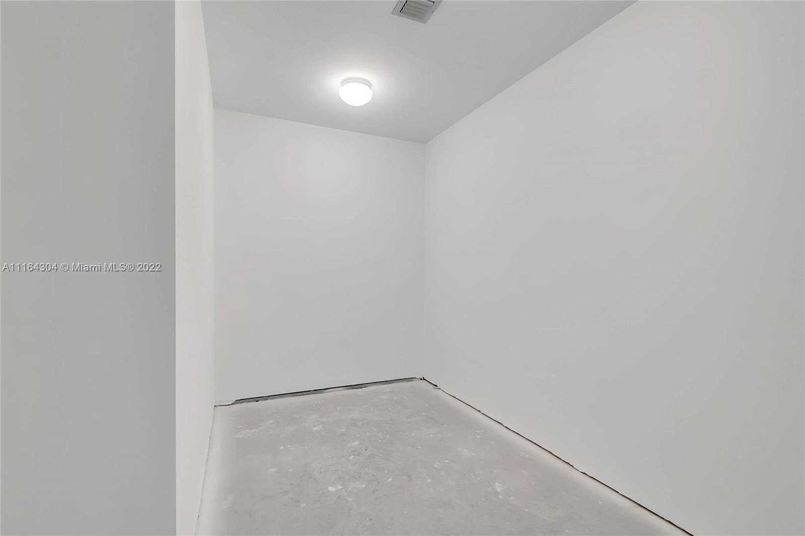BISCAYNE BEACH CONDO - Residential