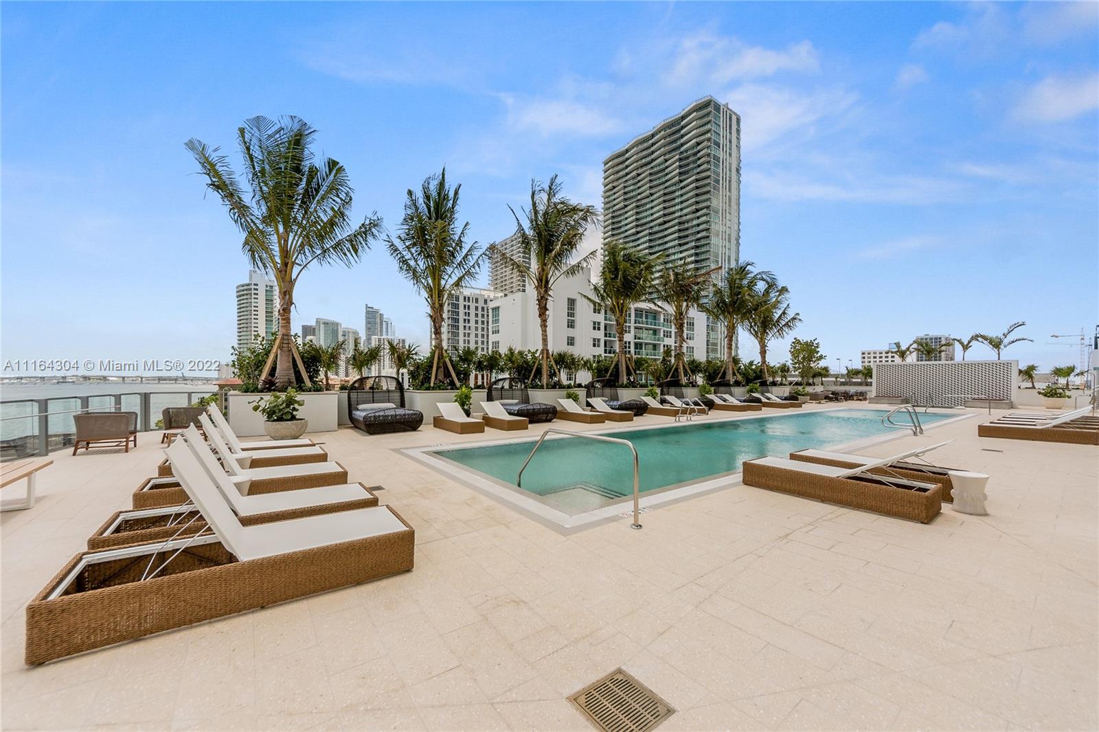 BISCAYNE BEACH CONDO - Residential