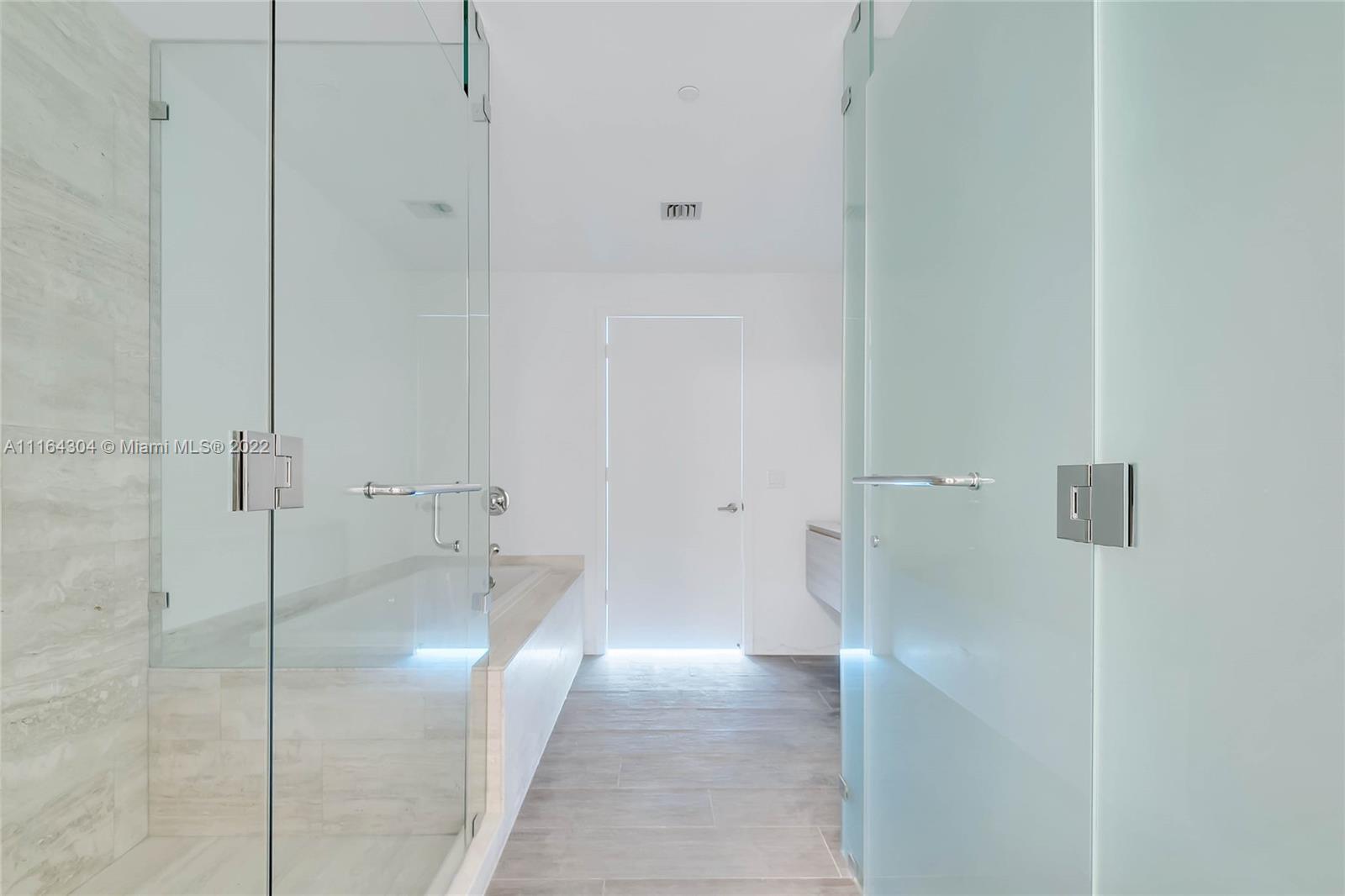 BISCAYNE BEACH CONDO - Residential