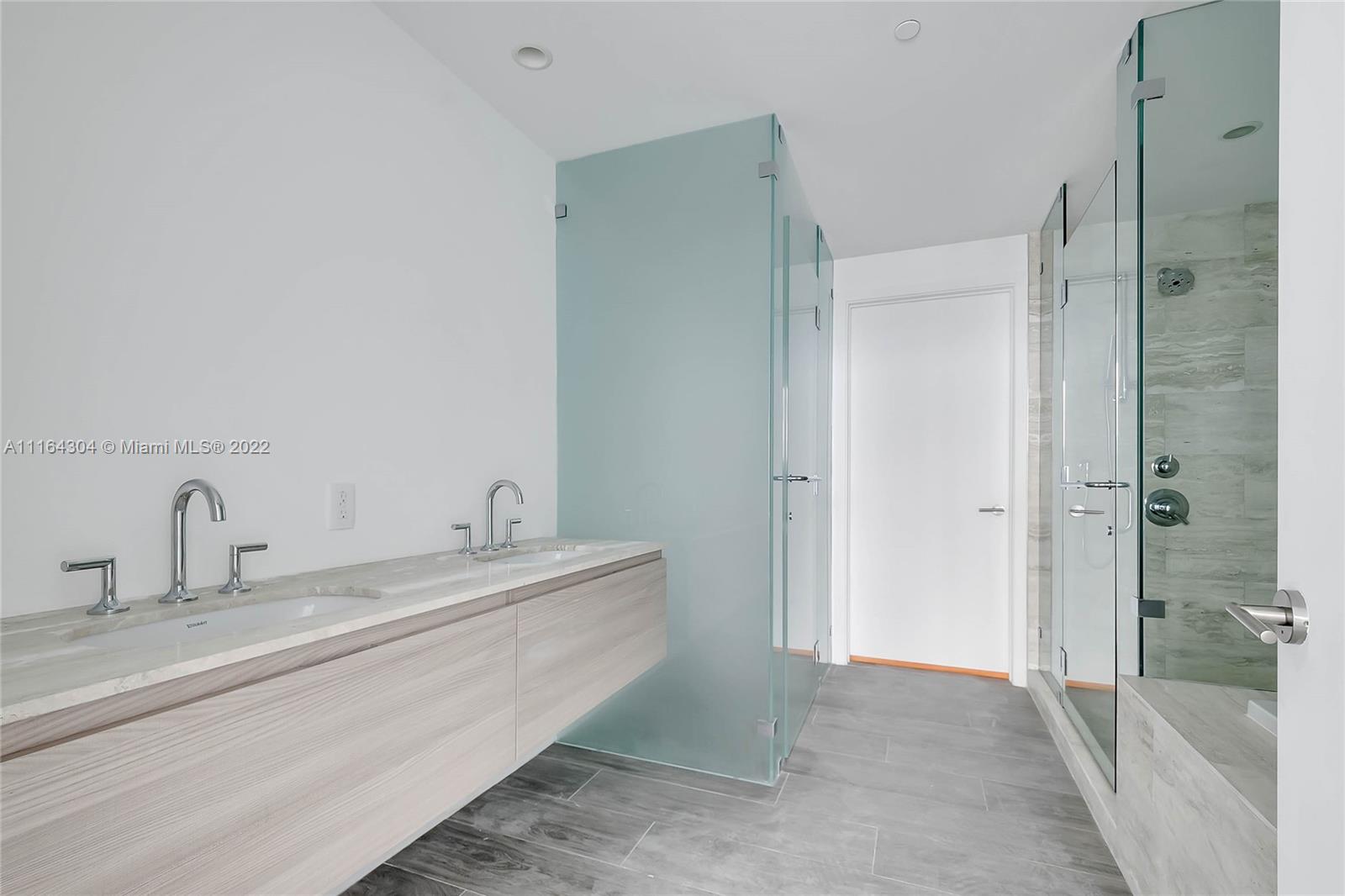 BISCAYNE BEACH CONDO - Residential