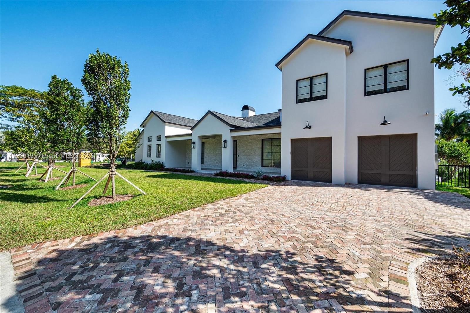 KENDALL PARK ESTATES - Residential