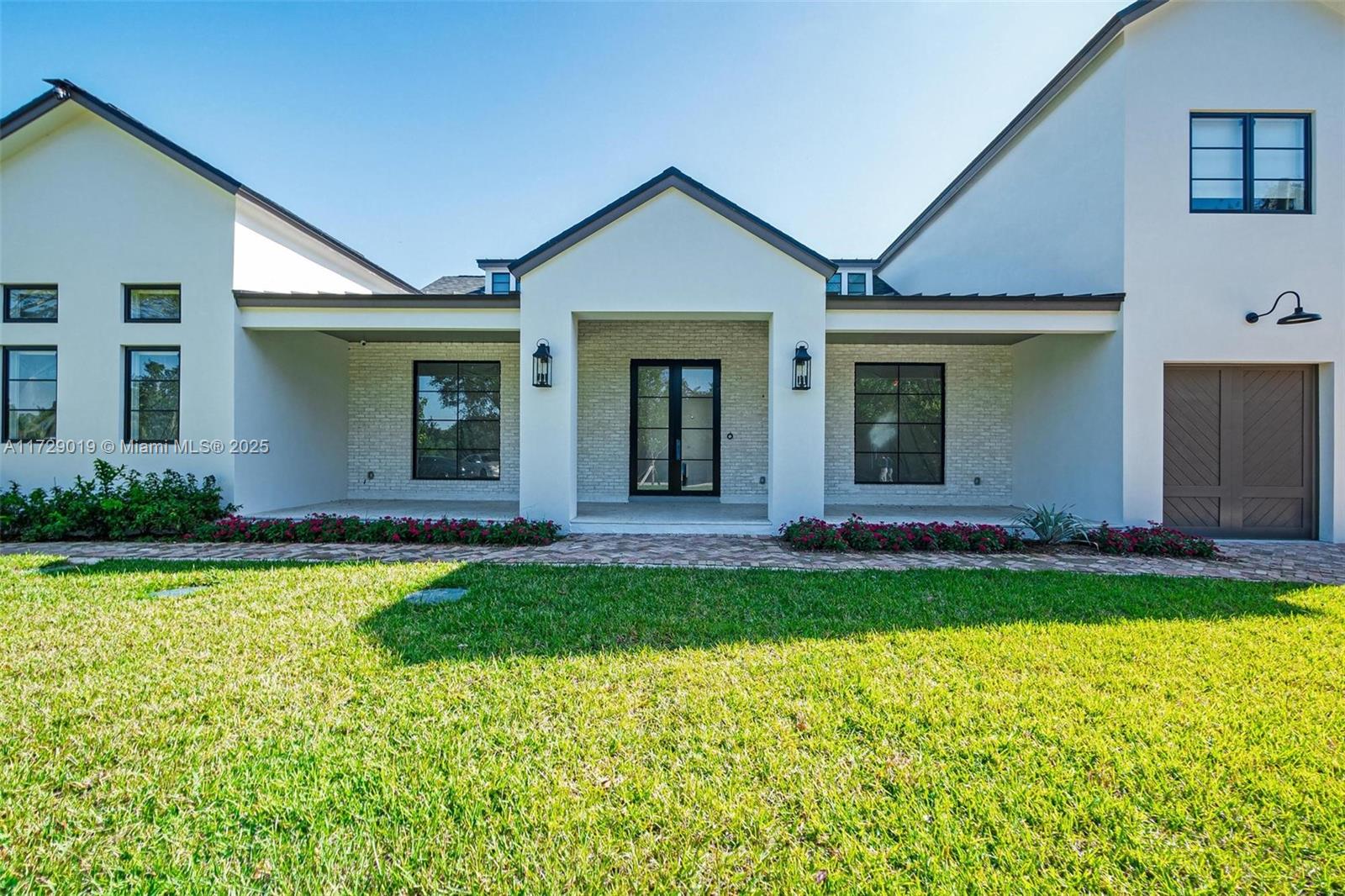 KENDALL PARK ESTATES - Residential