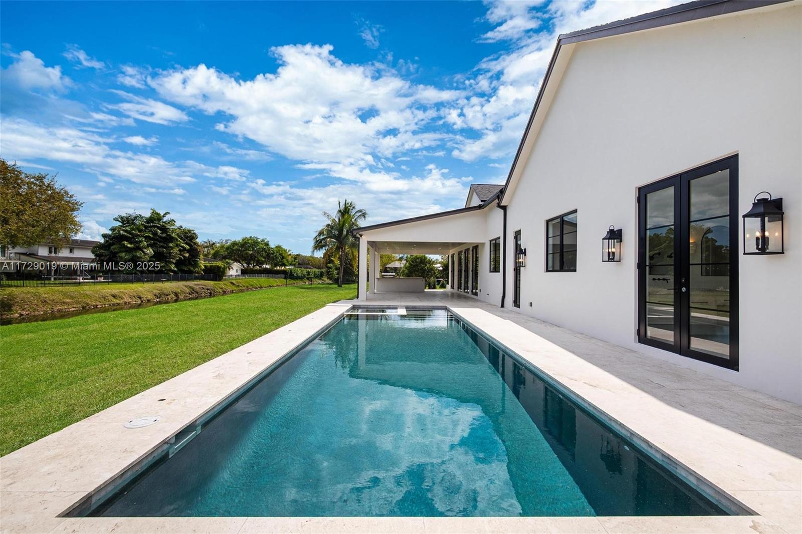 KENDALL PARK ESTATES - Residential
