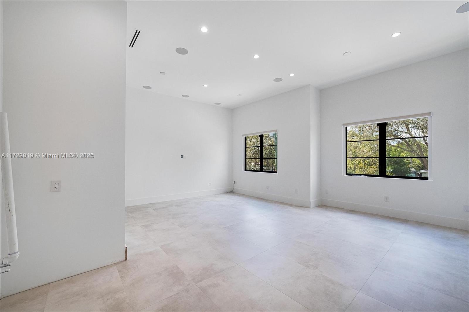 KENDALL PARK ESTATES - Residential