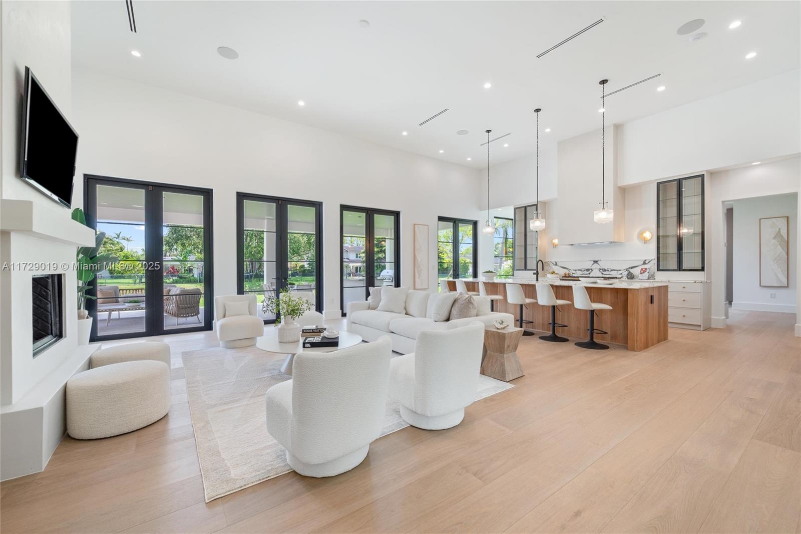 KENDALL PARK ESTATES - Residential