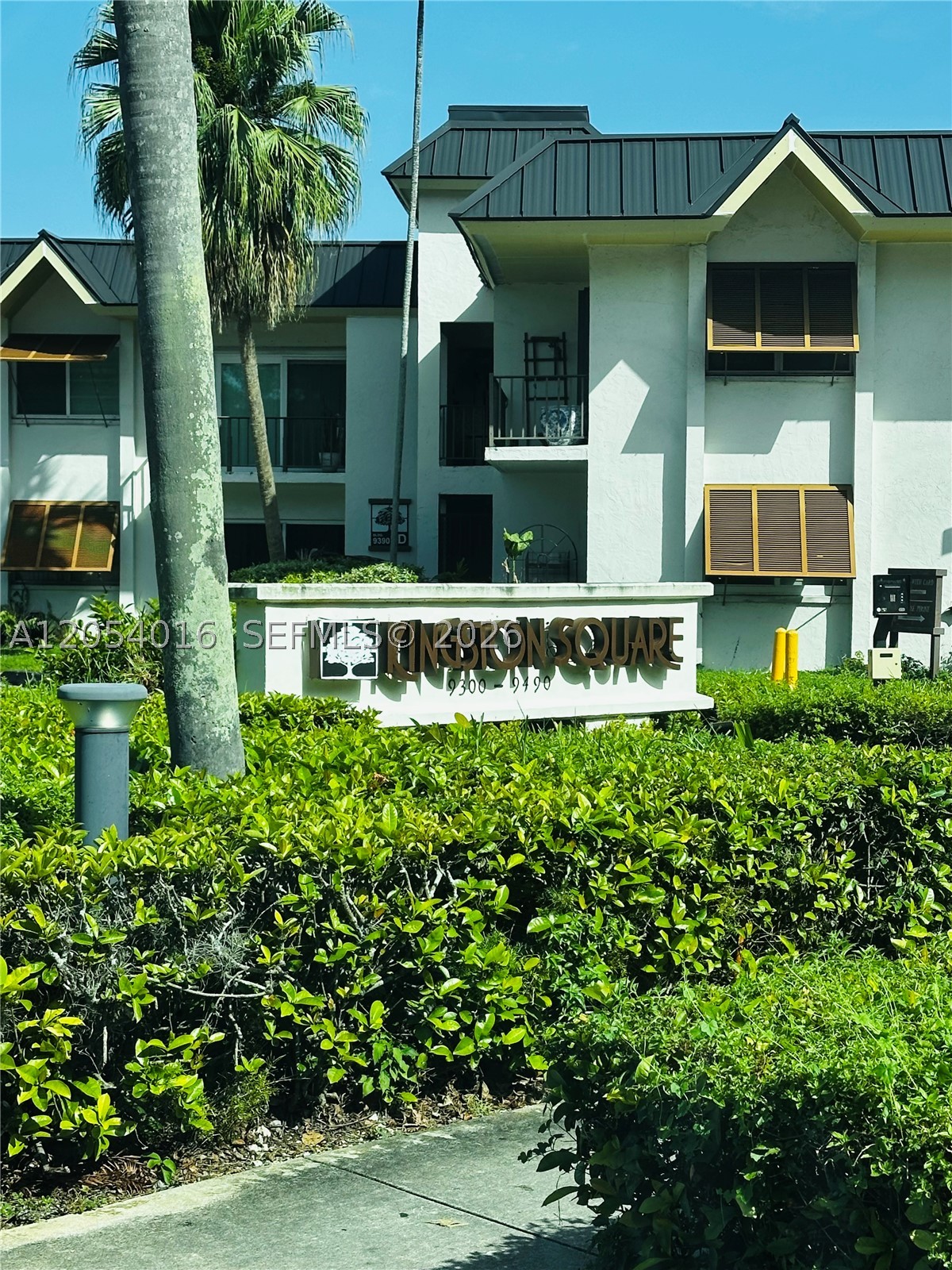KINGSTON SQUARE CONDO - Residential Lease