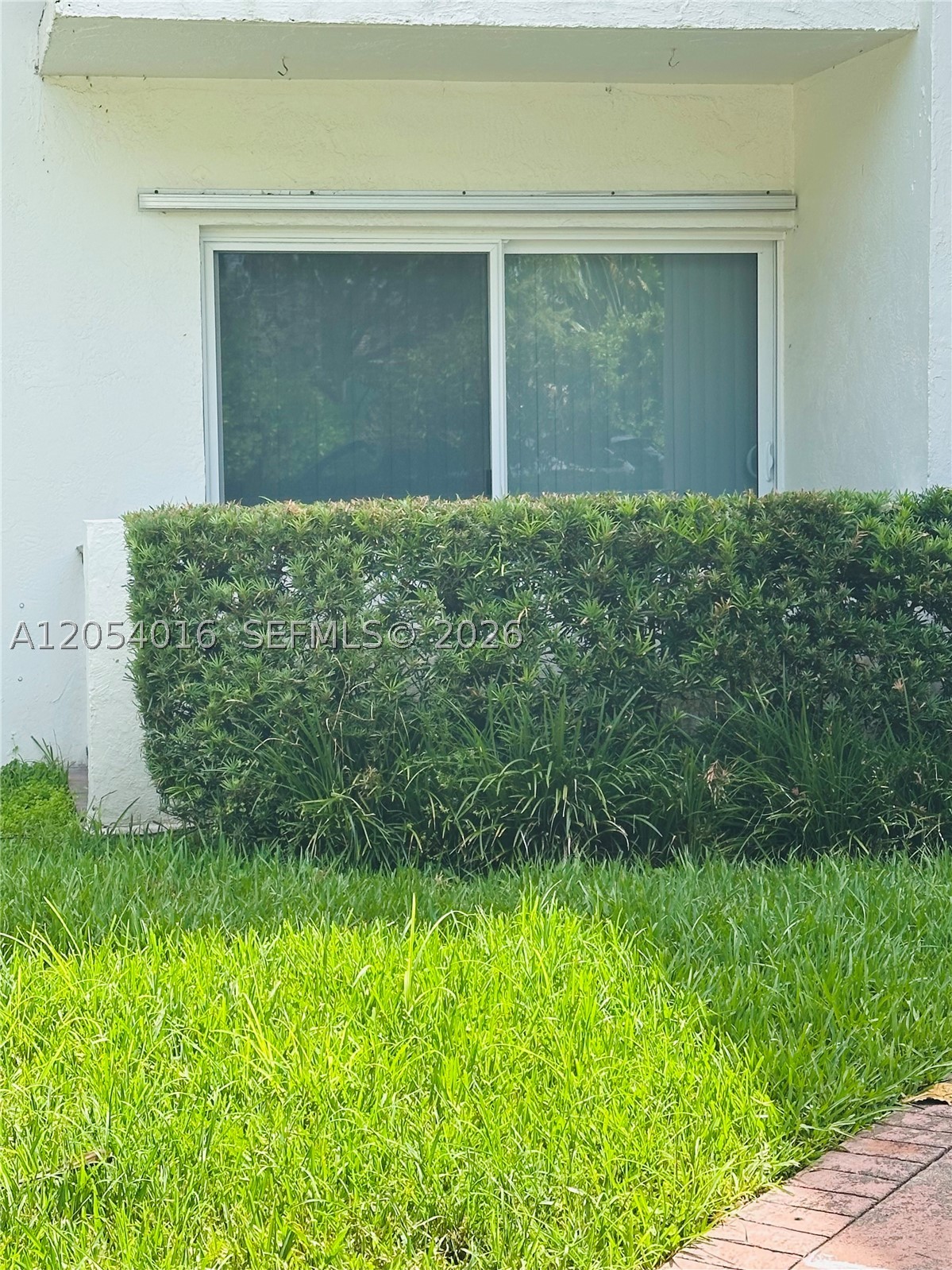 KINGSTON SQUARE CONDO - Residential Lease