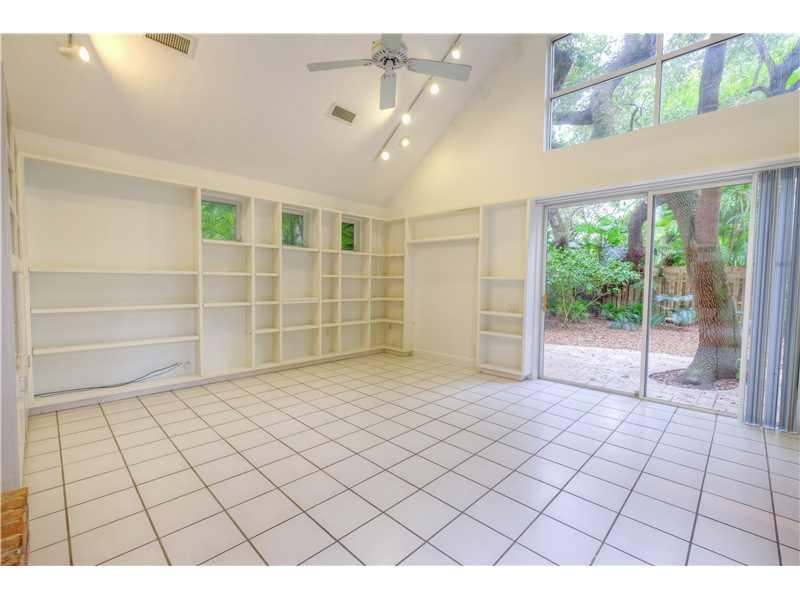 MCKEAN OAKS - Residential