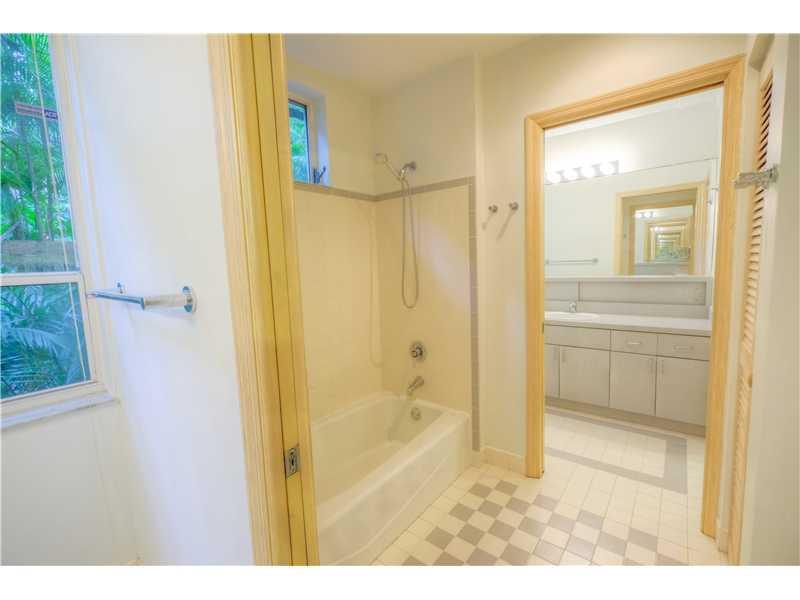 MCKEAN OAKS - Residential