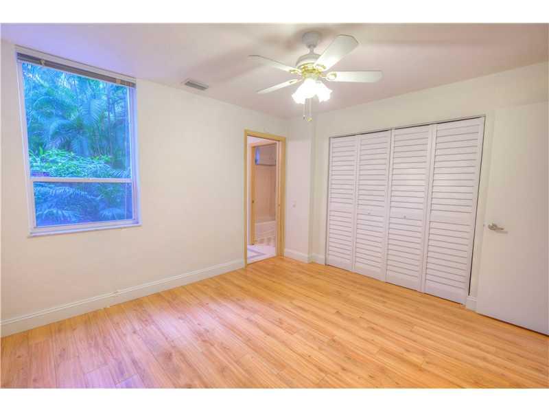 MCKEAN OAKS - Residential