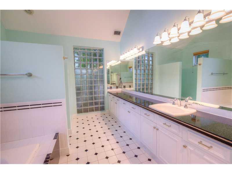 MCKEAN OAKS - Residential