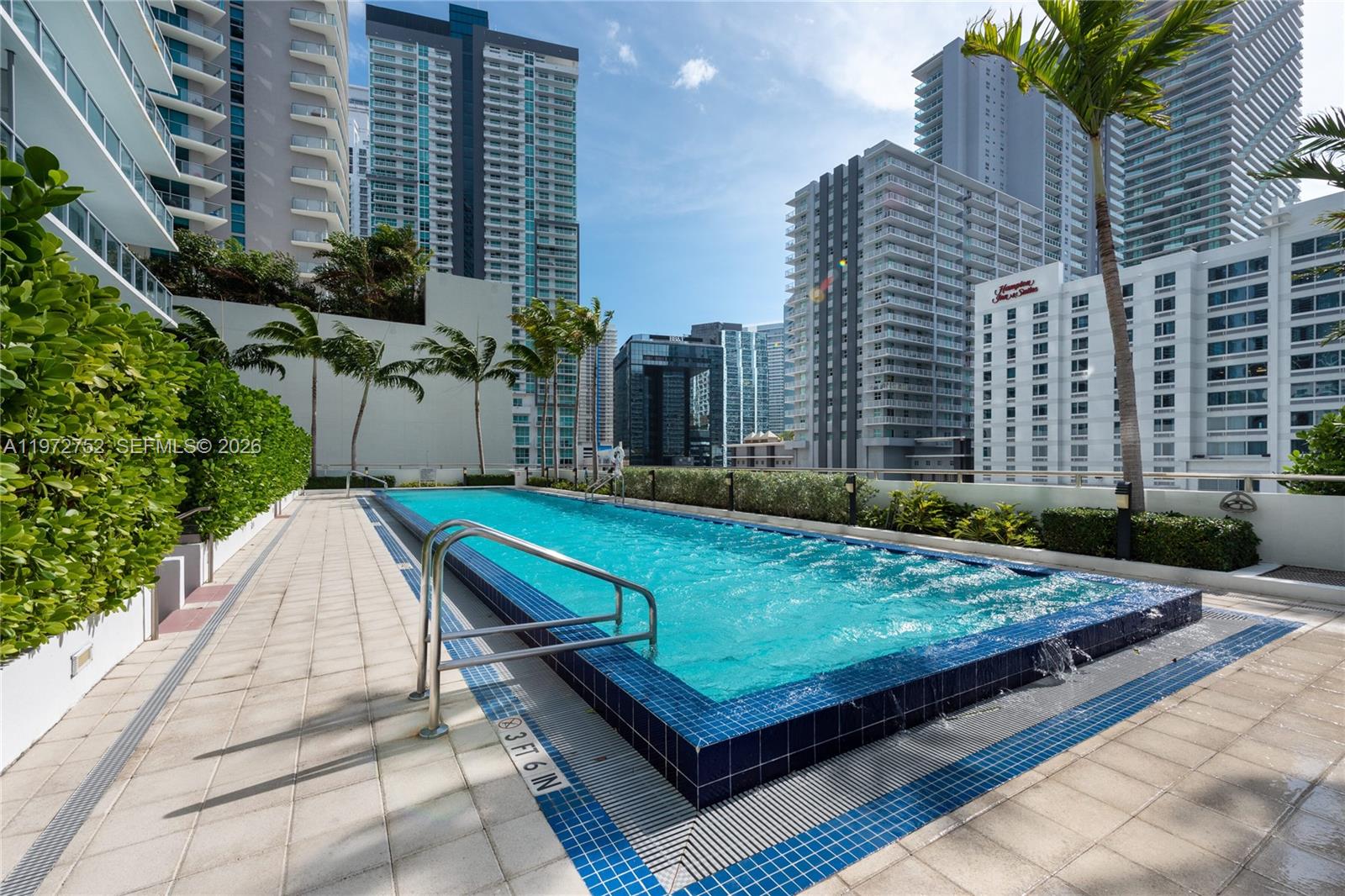 THE AXIS ON BRICKELL COND - Residential