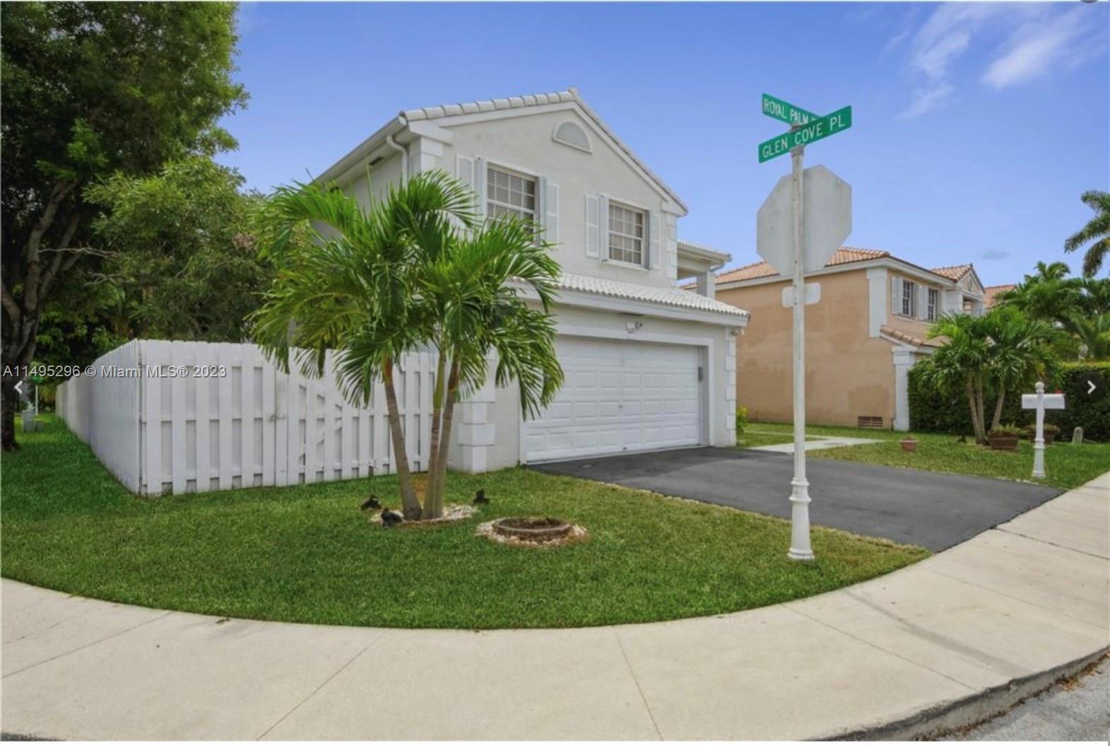 LOCATION LOCATION! Spacious 4 bedroom 2  bath 1/2 single family home with 2 car garage. This home also has an in-home office space or can be used as an additional 4th bedroom. Minutes from  Sawgrass Mills Mall grocery stores, and restaurants. Close to I-595, I-75 & SR869. A+ rated school zones and family parks throughout the Shenandoah community. Stainless steel appliances and high ceilings. Private fenced, perfect for pets to run around. Quick approval.