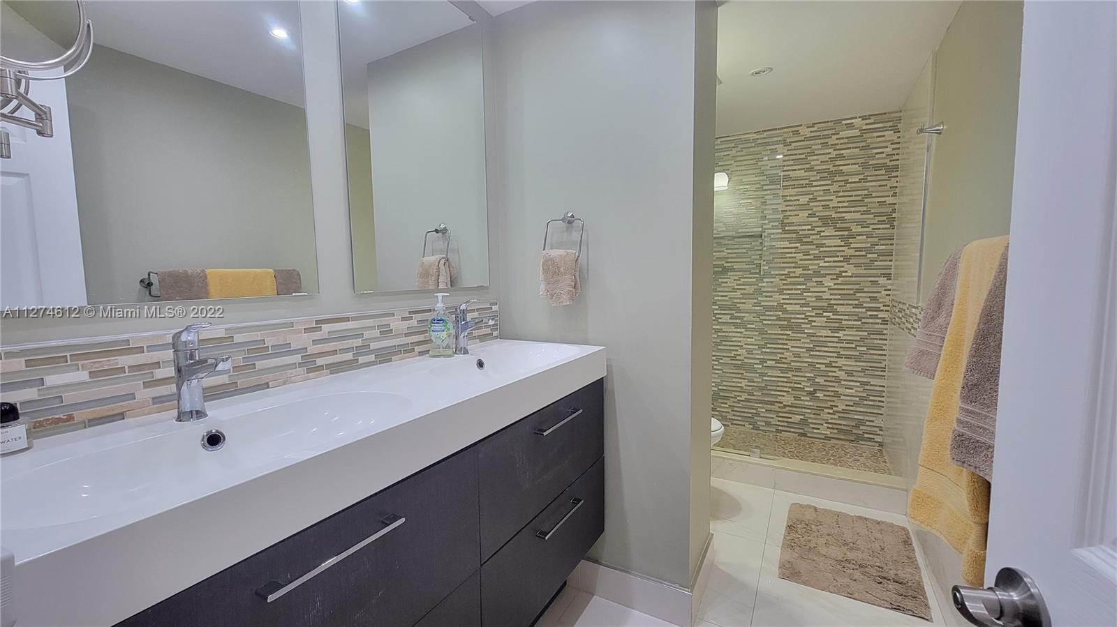 HILLCREST EAST 22 - Residential