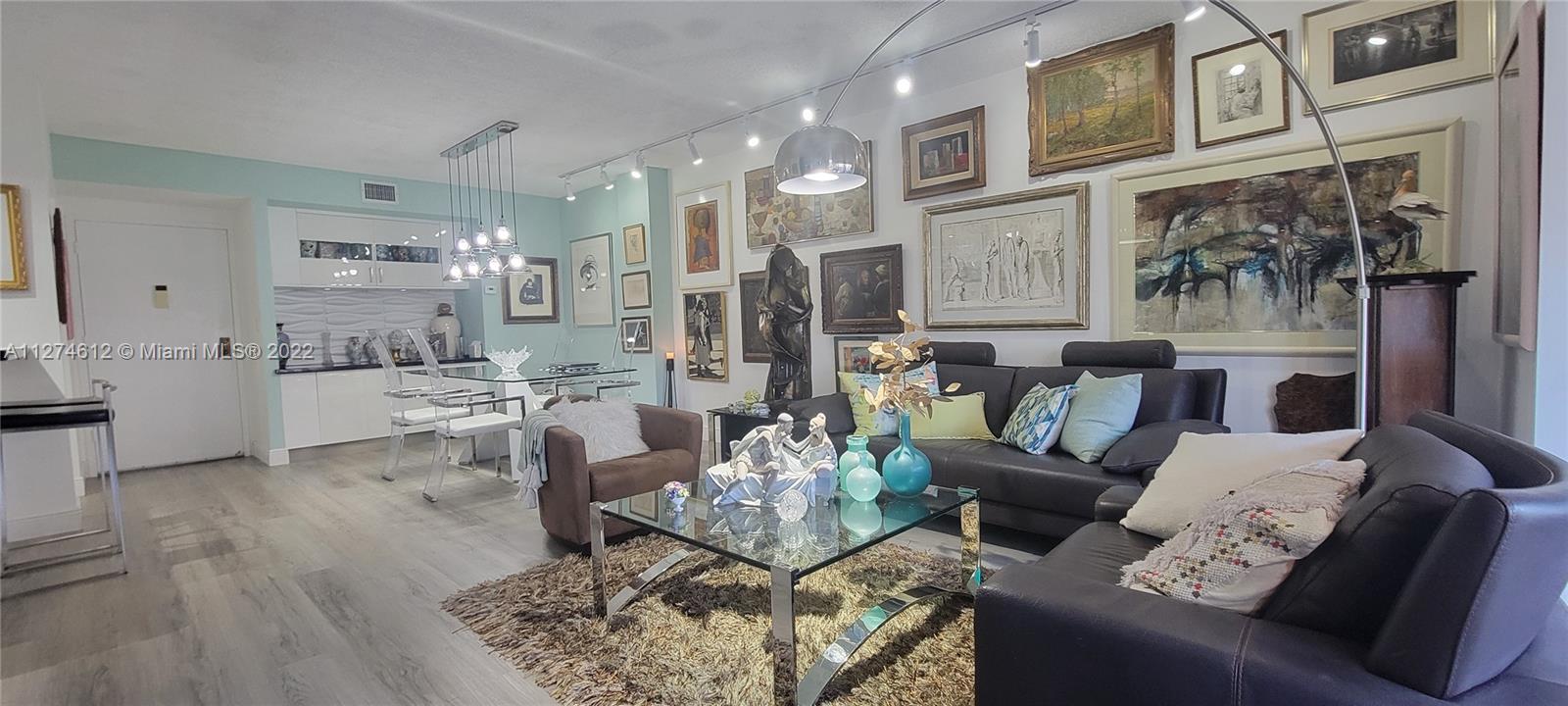 HILLCREST EAST 22 - Residential