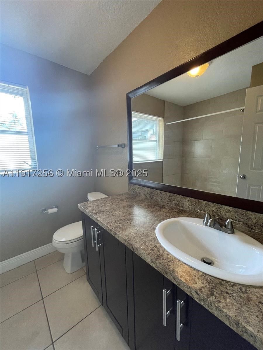 COLLIER MANOR 4TH ADD - Residential Income
