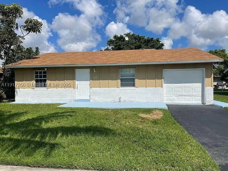 COLLIER MANOR 4TH ADD - Residential Income