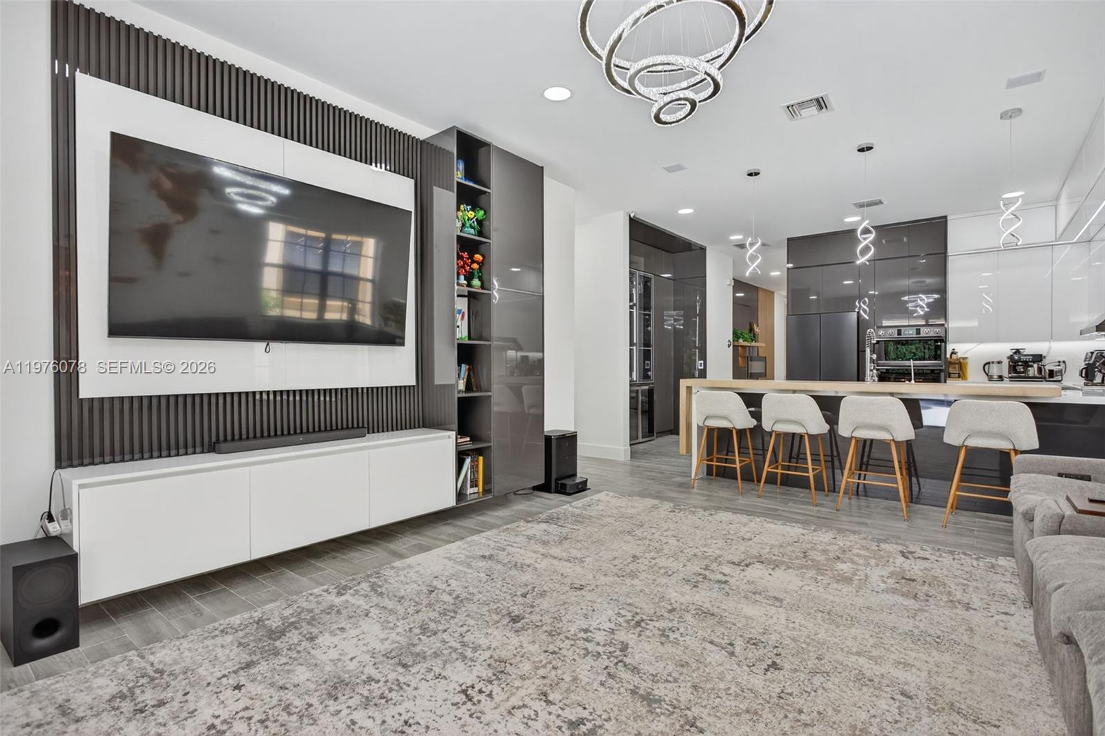 PARKLAND VILLAGE REPLAT O - Residential