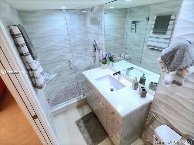 TURNBERRY ISLE CONDO - Residential Lease